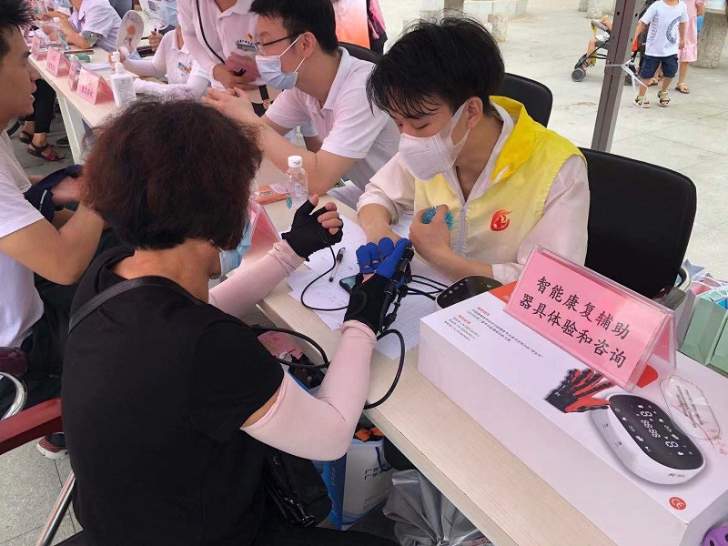 十大黑料网排行
开展康复辅助器具社区租赁服务试点系列行动.jpg