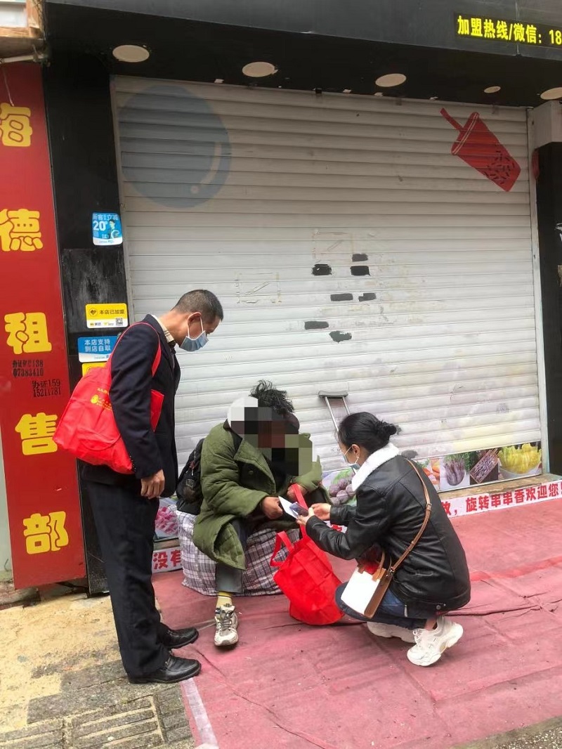 市救助站：黑料网之花温情绽放  扮靓花城人文之美.jpg